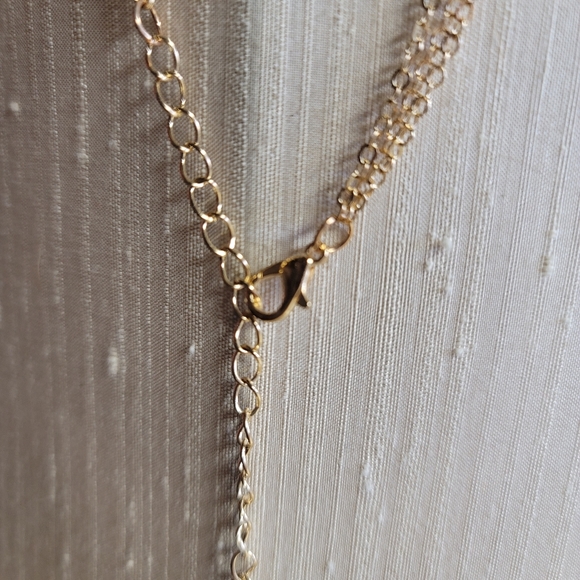 Layered Nacklace - Picture 5 of 5